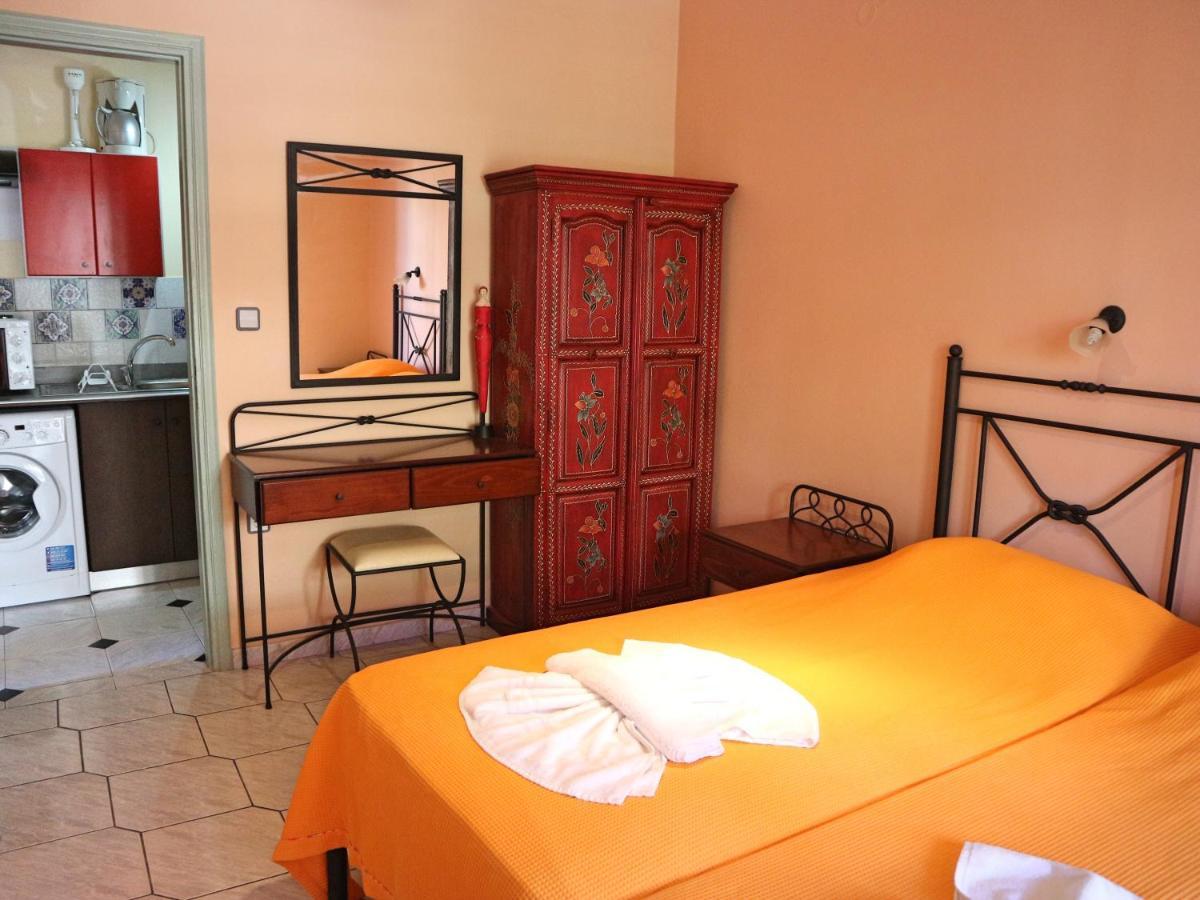 Villa Eleni Seaside Apartments Platanés Buitenkant foto
