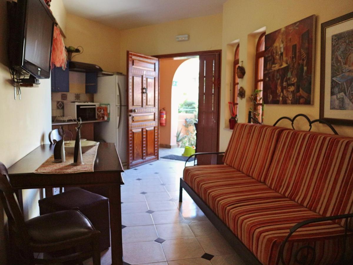 Villa Eleni Seaside Apartments Platanés Buitenkant foto