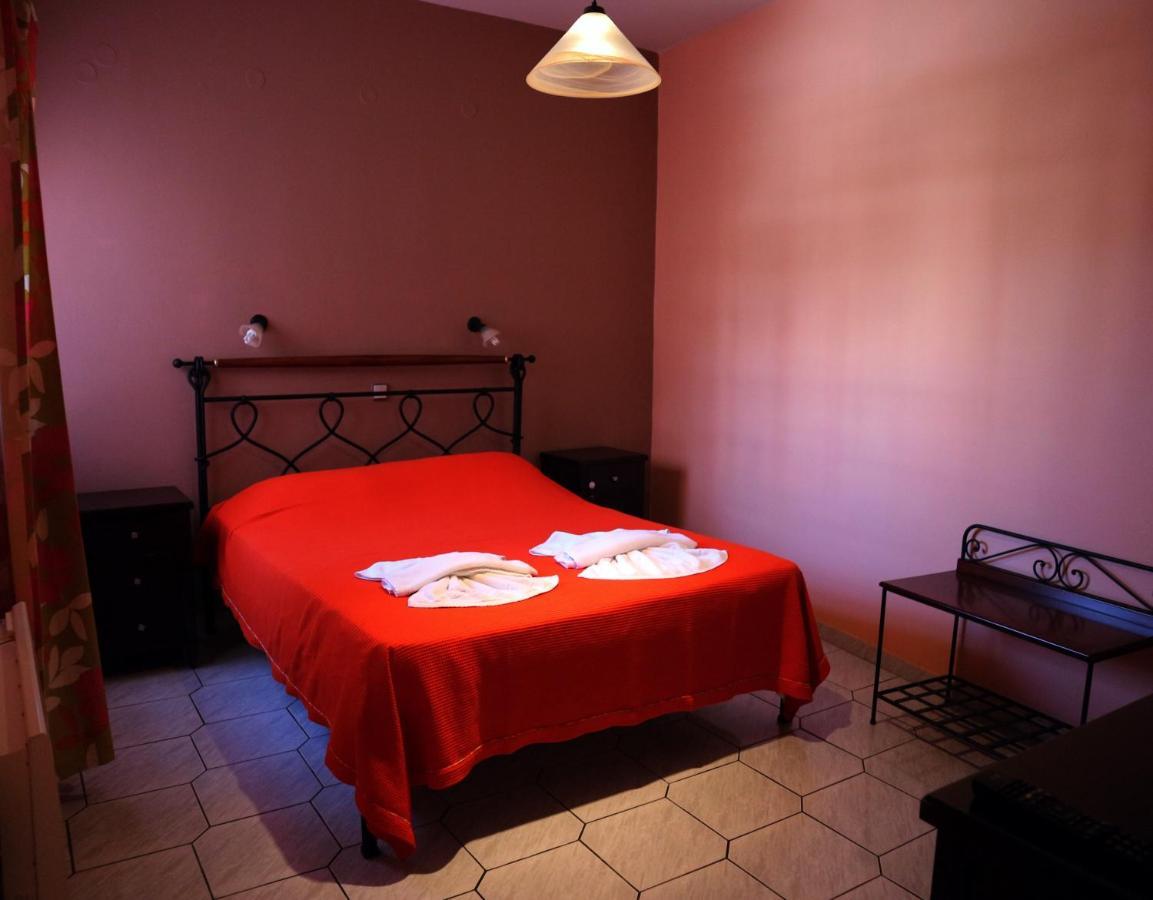 Villa Eleni Seaside Apartments Platanés Buitenkant foto